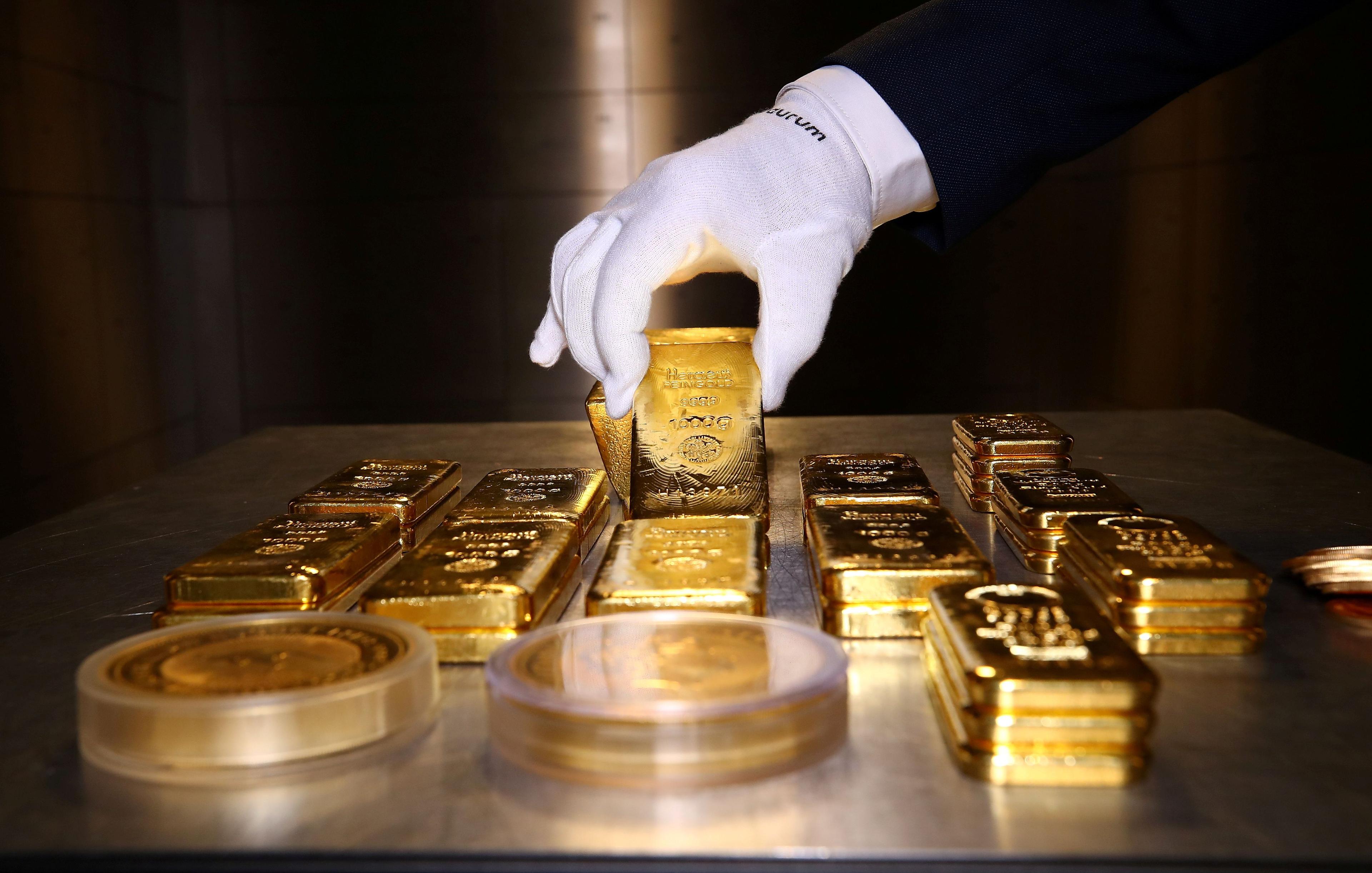 Цены на золото в Узбекистане выросли на 1,8% за один день и достигли $353