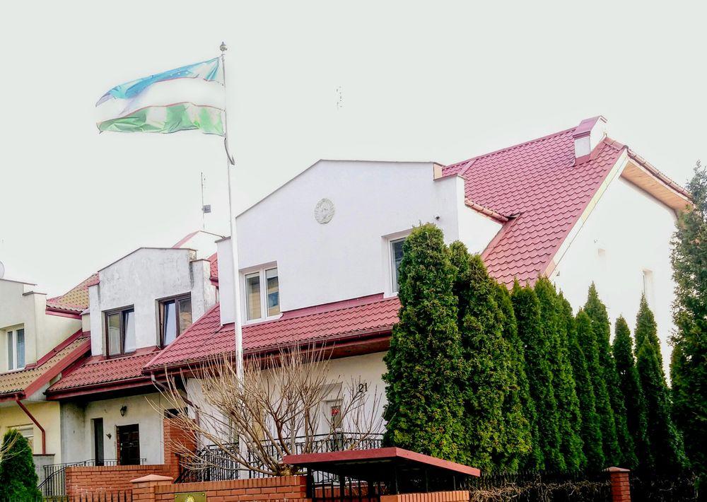 В Польше Узбекистанцам оказывается "помощь"