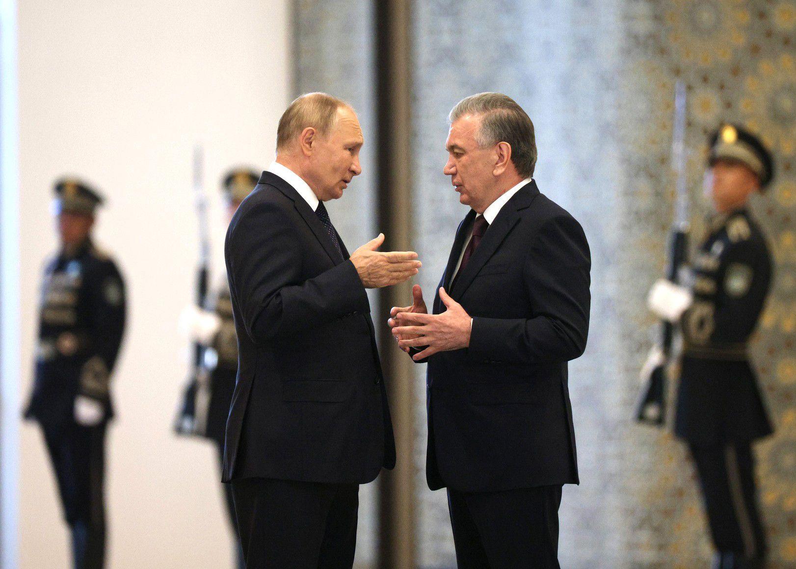 Shavkat Mirziyoyev and Vladimir Putin hold a telephone conversation