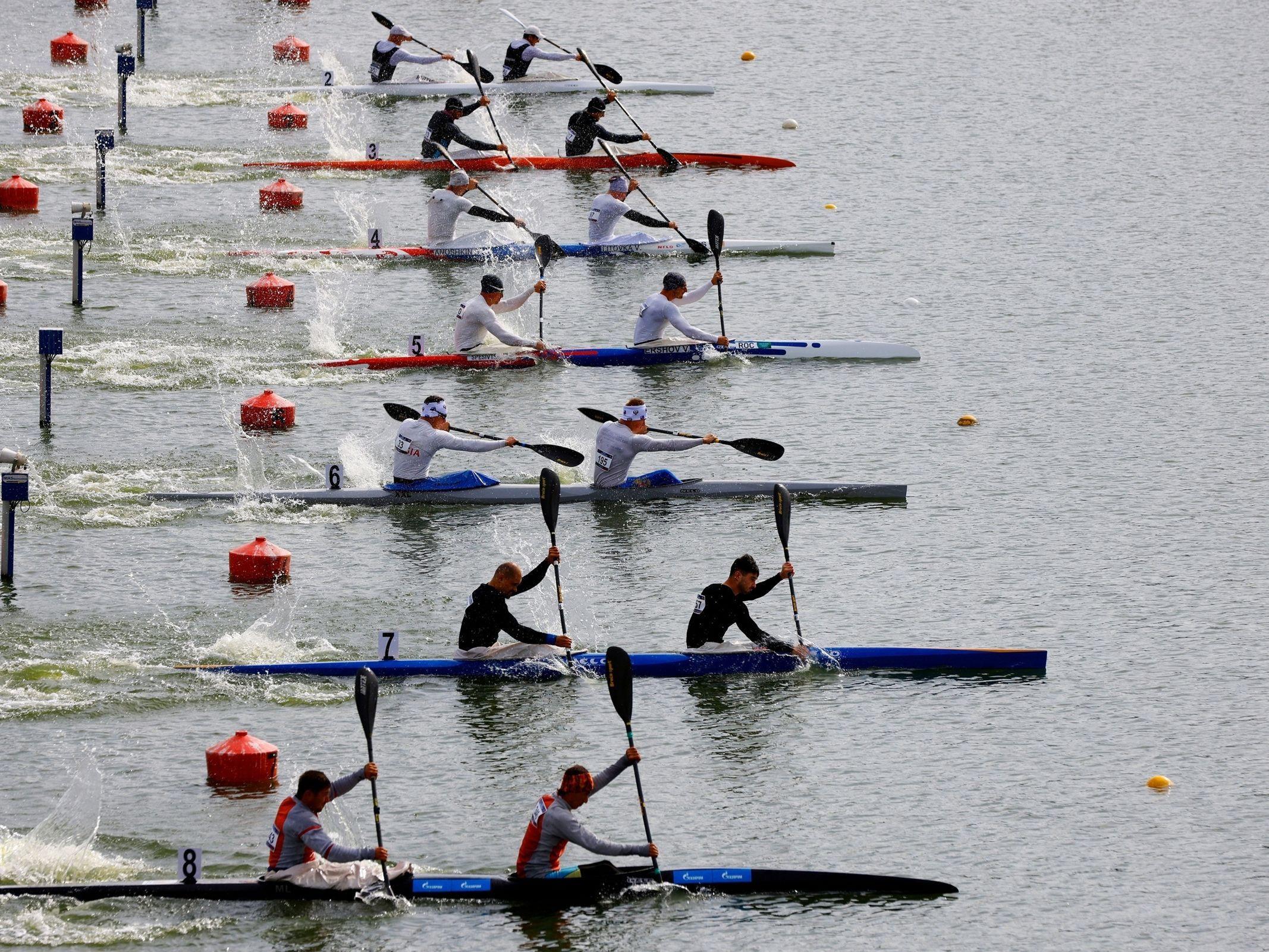 Uzbek rowers off to a successful start at the Paris-2024 qualification tournament in Chuncheon