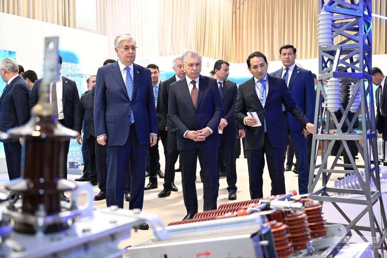 The Presidents of Uzbekistan and Kazakhstan visited a major carpet enterprise in Khiva