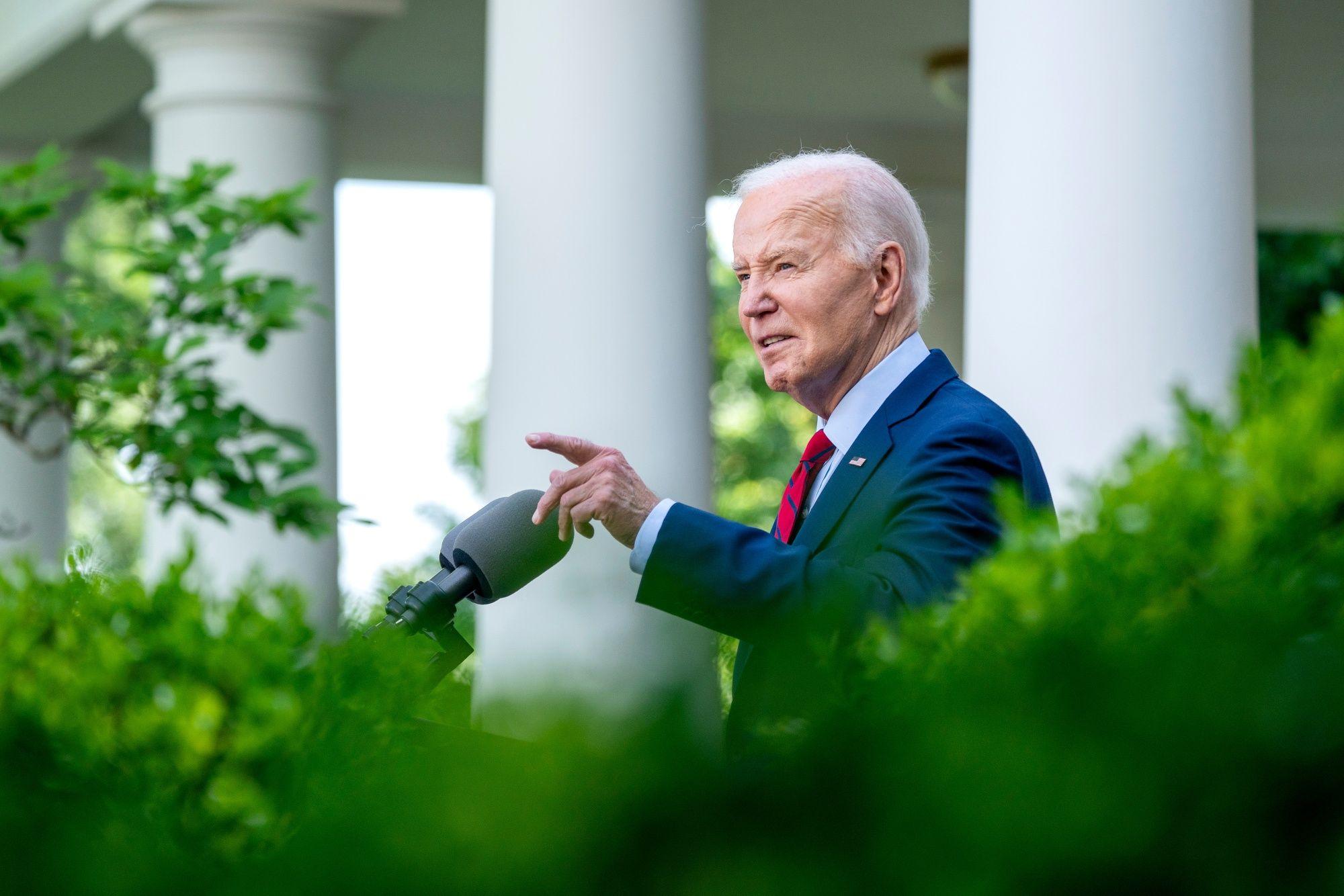 Biden signed a law banning the import of uranium from Russia