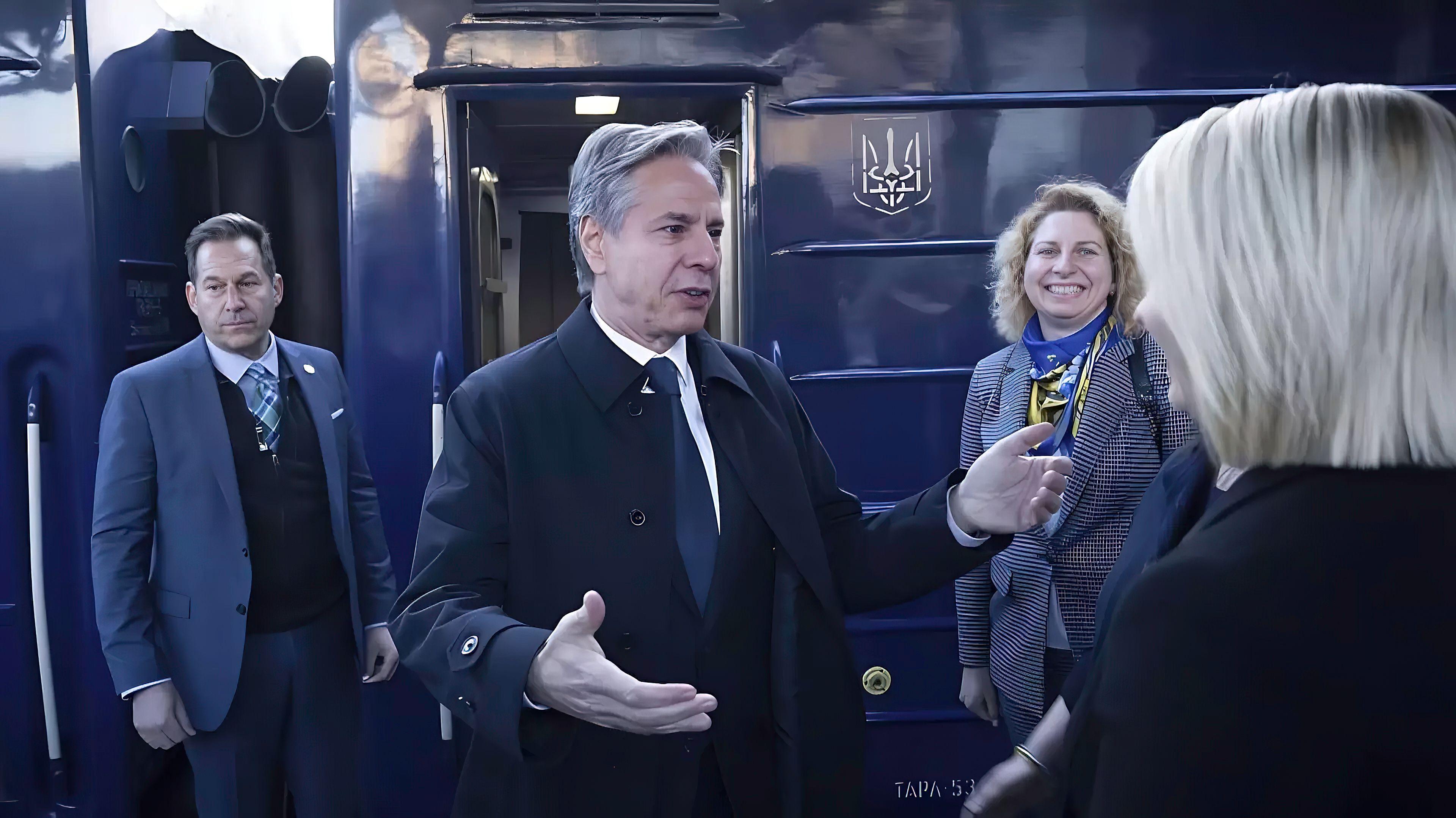 Блинкен прибыл в Киев с необъявленным визитом