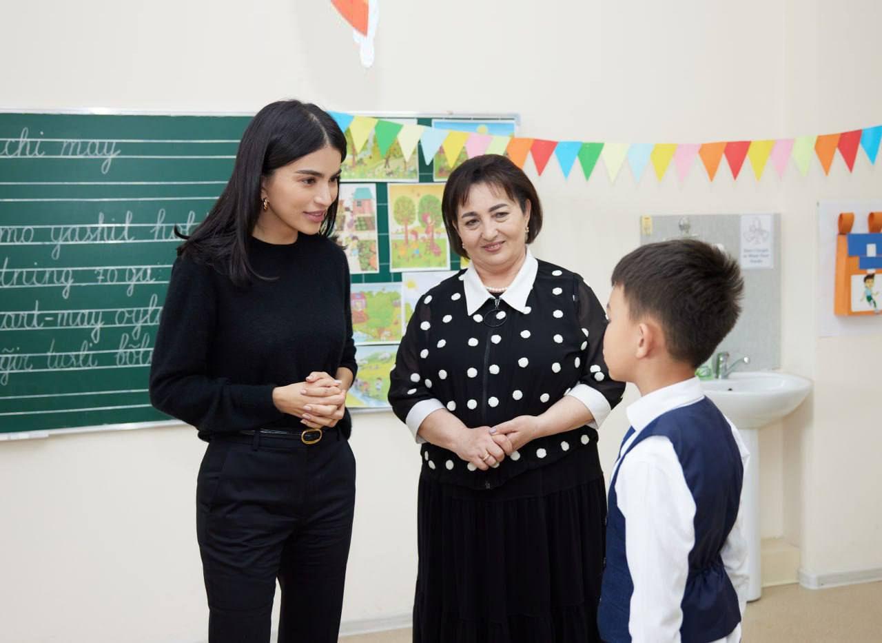 Saida Mirziyoyeva and the President of Uzbekistan Shavkat Mirziyoyev congratulated the students on the completion of the academic year
