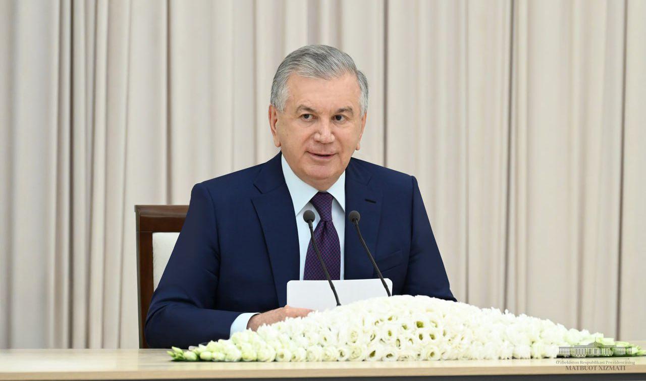 Глава Узбекистана подчеркнул важность установления и развития партнерских отношений вузов с промышленностью