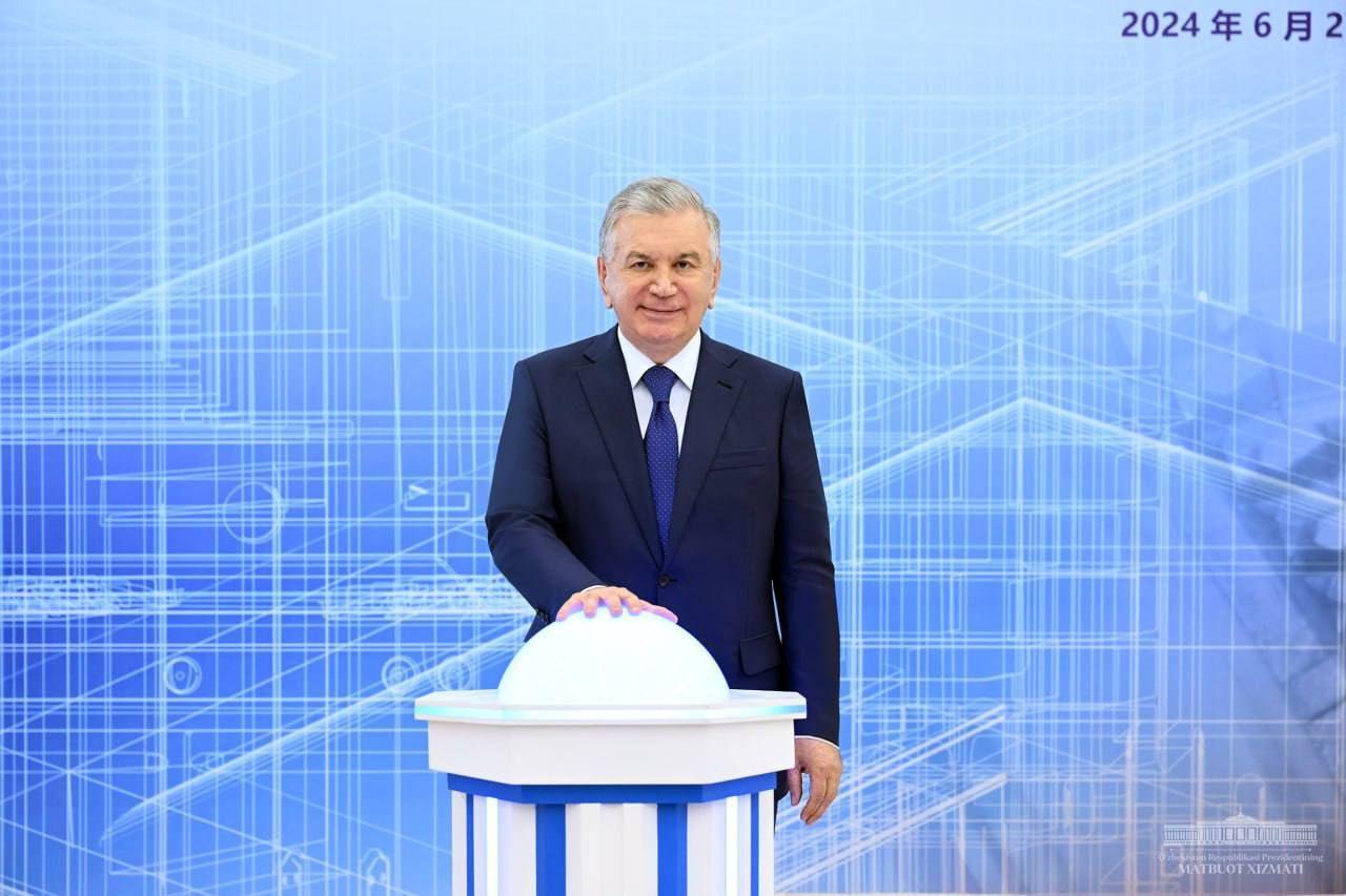 Президент Узбекистана дал старт первым инвестиционным проектам в технопарке Заамина