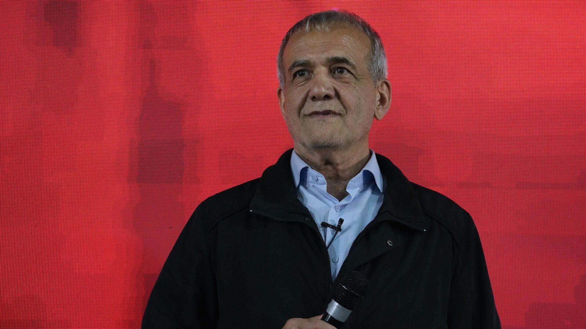 Reformist Pezeshkian leads in Iran's presidential election