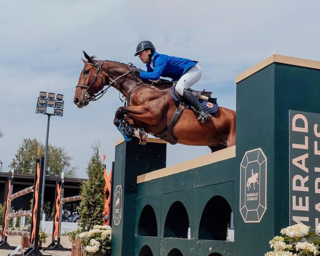 Uzbekistan national team excels in international show jumping competition