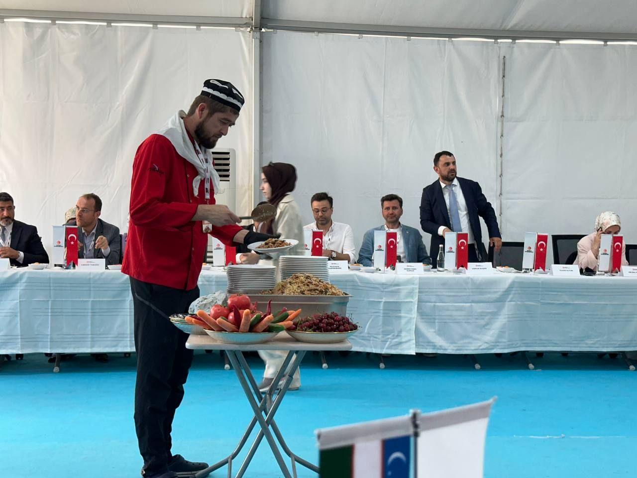 Uzbek plov was prepared as part of the 6th Ethnosport Culture Festival in Türkiye