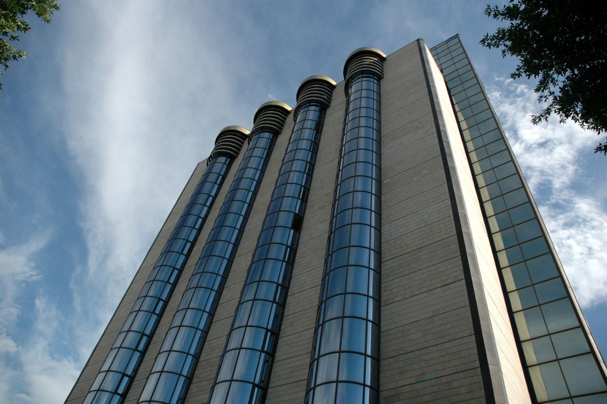 Markaziy Bank 11 ta bank, bitta mikromoliya tashkiloti va bitta lombardga jarima sanksiyasi qo'lladi