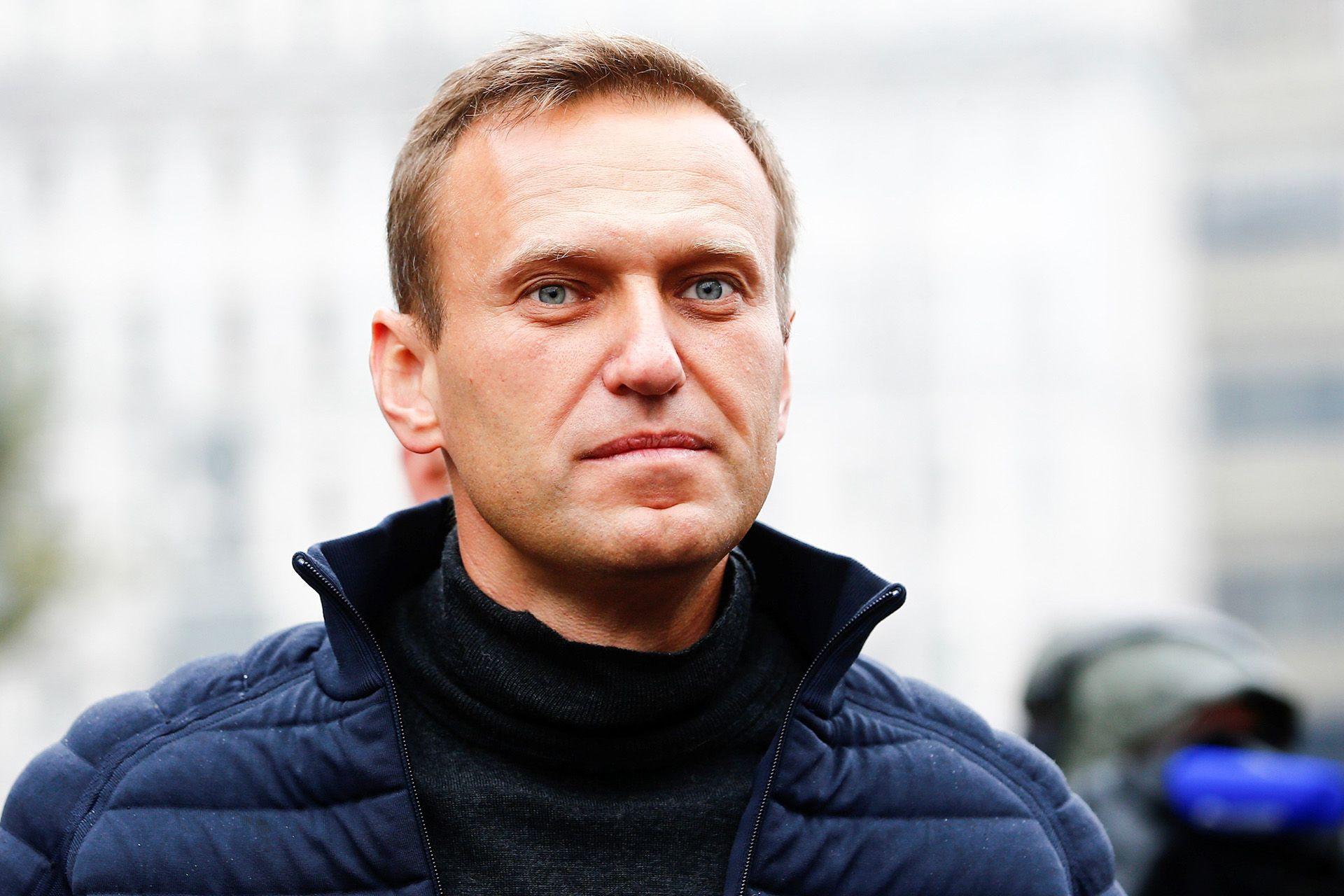 Official Account of Navalny's Death Sparks Doubts Among Medical Experts"