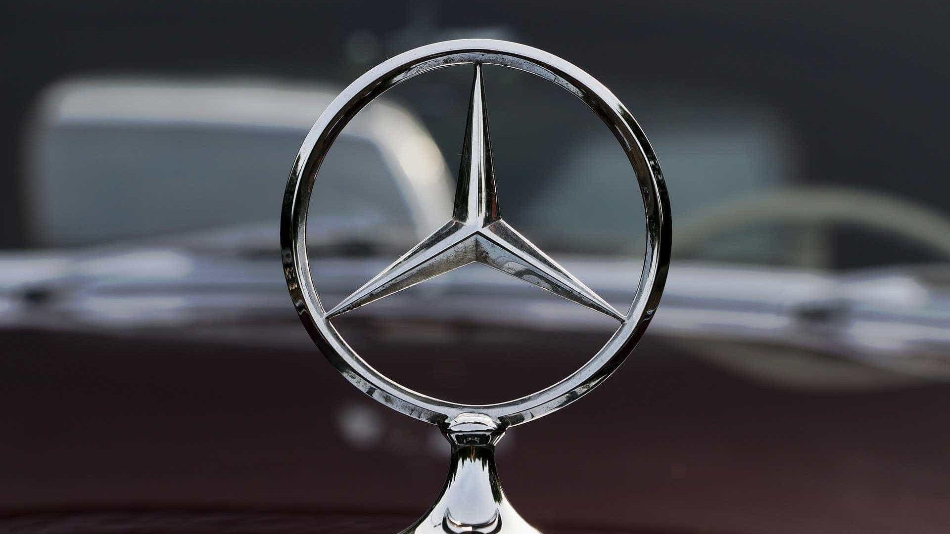 Mercedes-Benz aksiyalari Xitoydagi savdolar pasayishi tufayli keskin tushdi