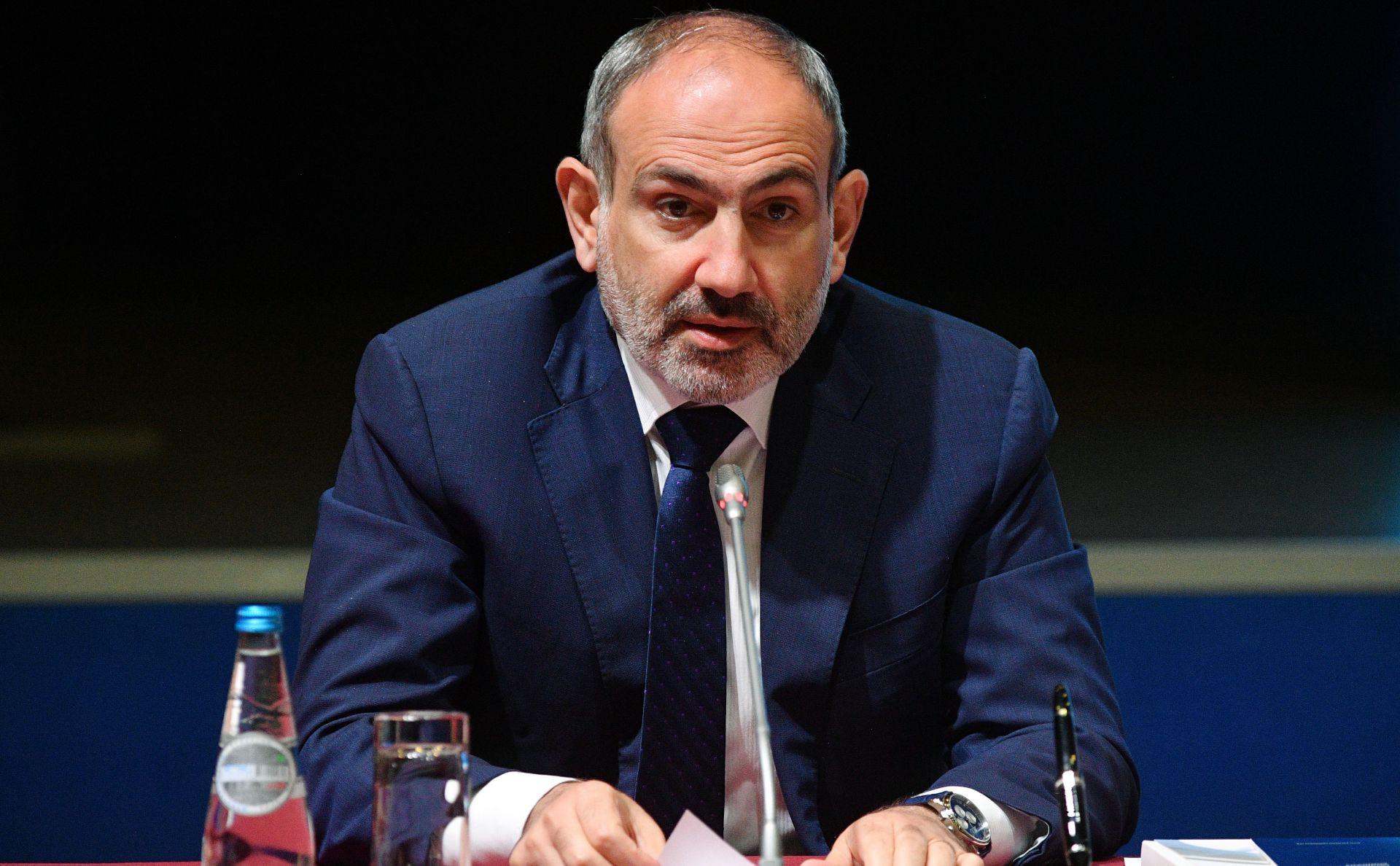 Pashinyan Announces Readiness to Sign Peace Agreement with Azerbaijan