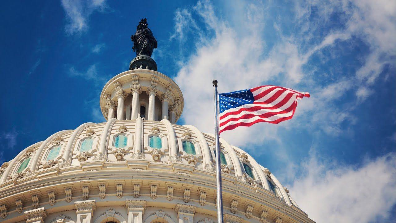 Конгресс требует обнародовать «файлы Эпштейна» — закон принят почти единогласно