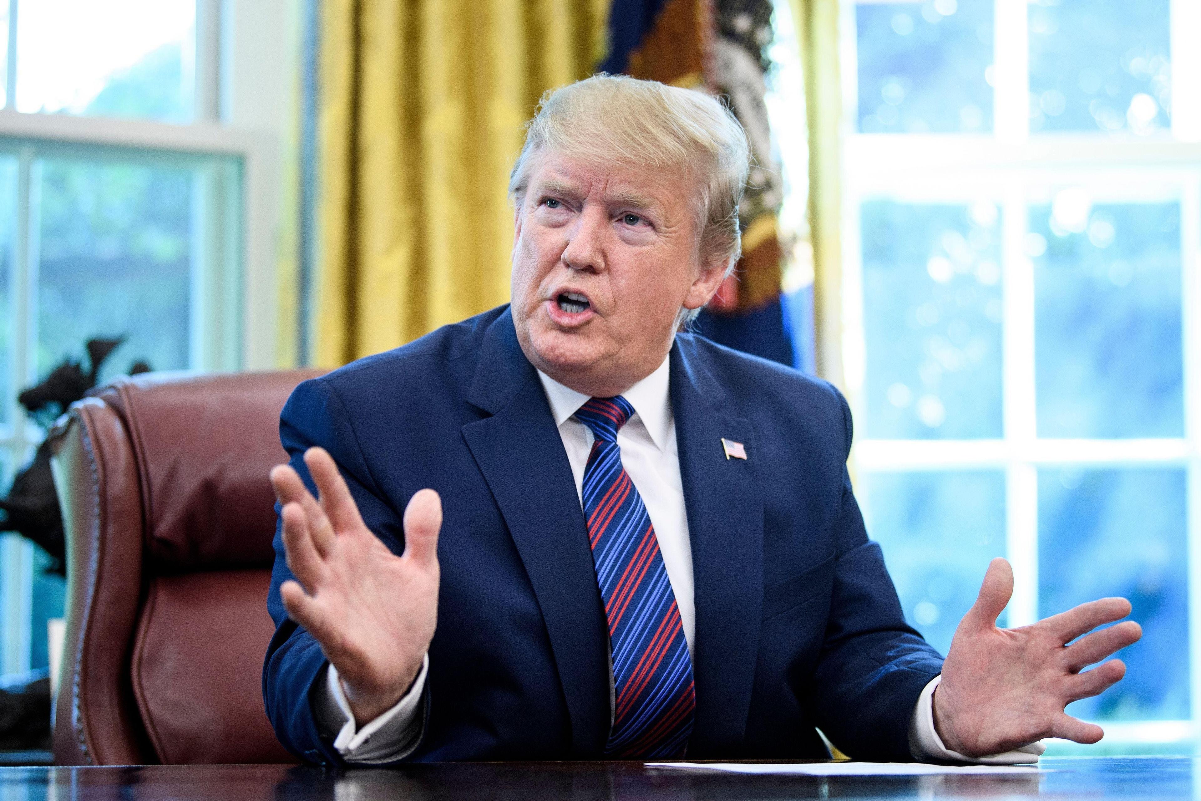 Tramp Baydenning avtomatik imzo bilan qilingan farmonlarini bekor qiladi