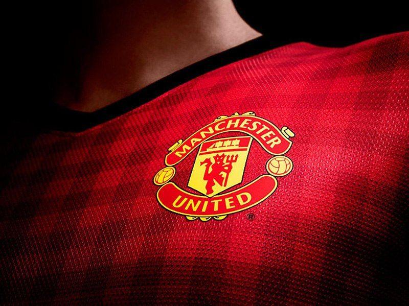 Adidas signs a $1.15bn deal with Manchester United