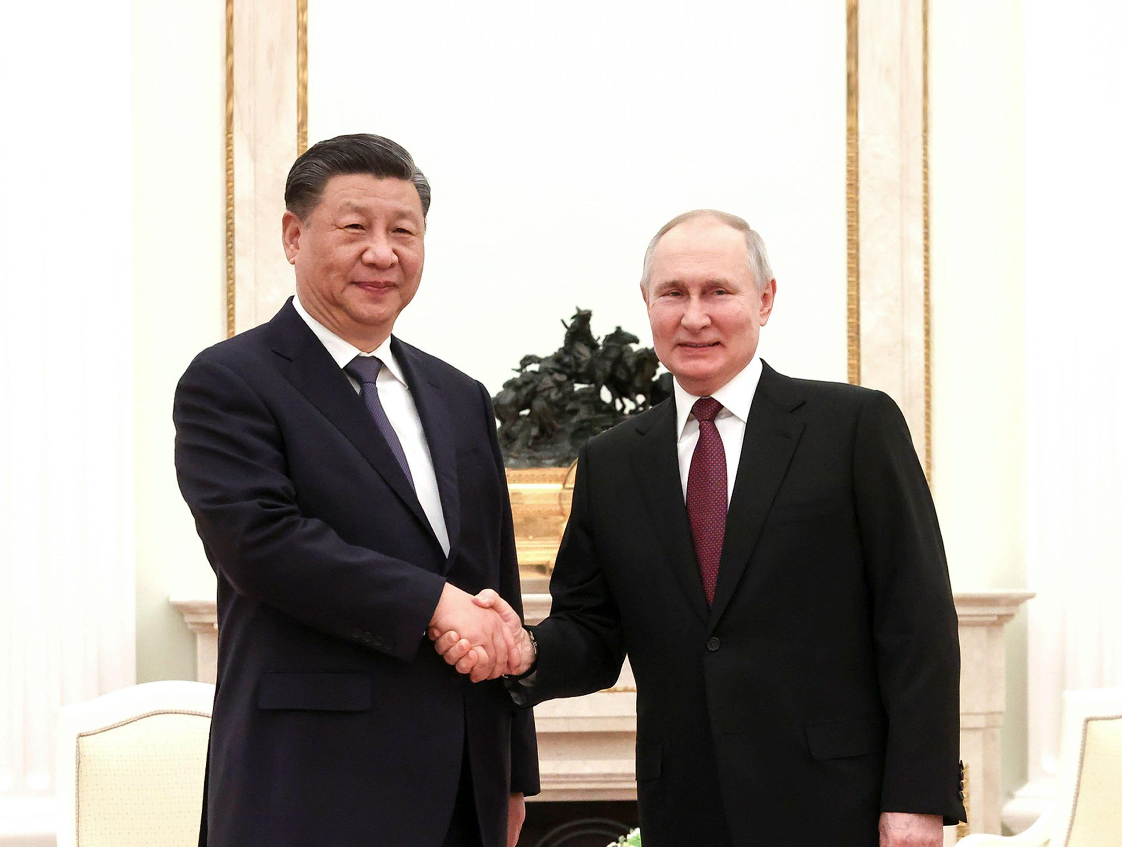 Владимир Путин и Си Цзиньпин провели телефонный разговор в преддверии Китайского Нового года
