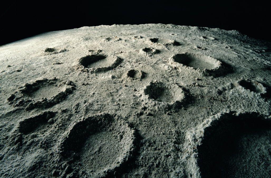 Американские специалисты заявили об усыхании Луны